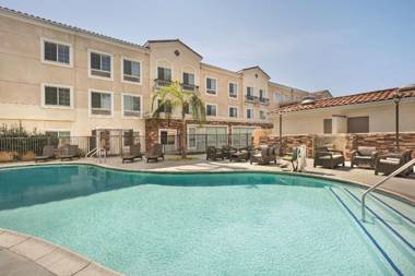 Country Inn & Suites by Radisson San Bernardino (Redlands) CA