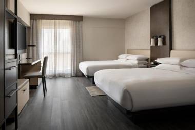 Marriott Riverside at the Convention Center