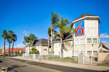 Motel 6-Riverside CA - South