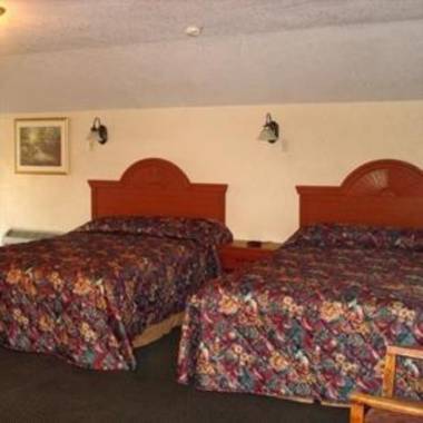 Santa Cruz Inn Riverside