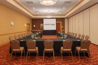 Courtyard by Marriott Sacramento Cal Expo
