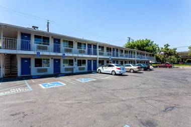 Motel 6 Sacremento Ca - Downton
