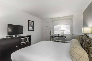 Inn Off Capitol Park Ascend Hotel Collection