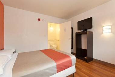 Motel 6-Sacramento CA - Central