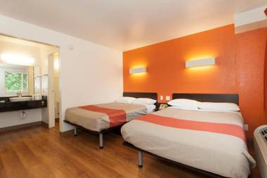 Motel 6-Sacramento CA - Central