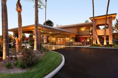 SureStay Plus Hotel by Best Western San Bernardino South