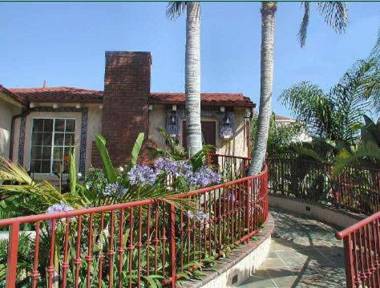 Always Inn San Clemente Bed & Breakfast by Elevate Rooms