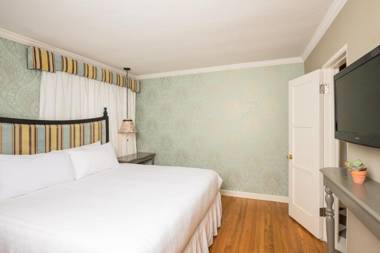 The Lafayette Hotel Swim Club & Bungalows