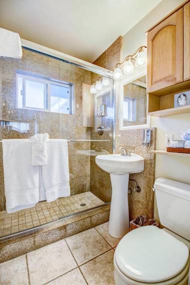 The Inn at Sunset Cliffs