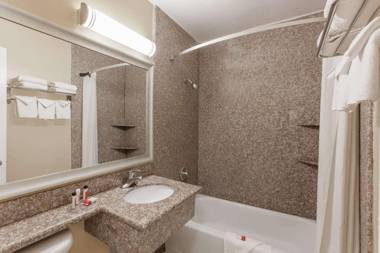 Travelodge by Wyndham San Diego SeaWorld