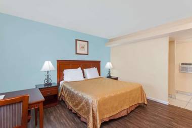 Travelodge by Wyndham San Diego SeaWorld