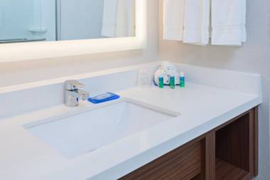 Holiday Inn Express Mira Mesa San Diego an IHG Hotel