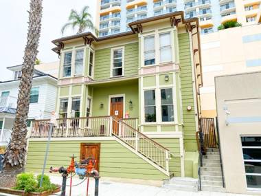 International Travelers House Adventure Hostel