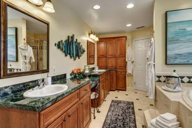 Hillcrest House Bed & Breakfast