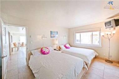 108-Ocean Front Combo