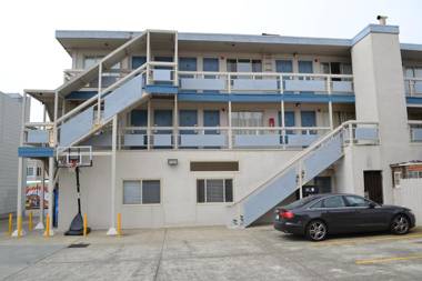 Beach Motel