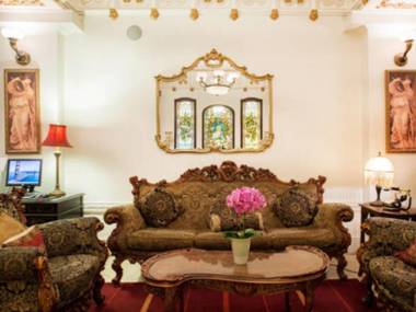 Nob Hill Hotel