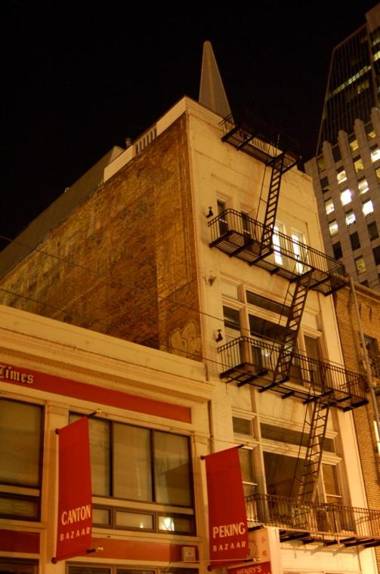 ITH Pacific Tradewinds Hostel