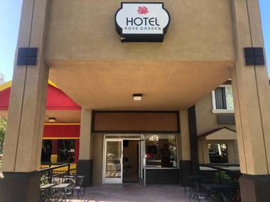 Hotel Rose Garden