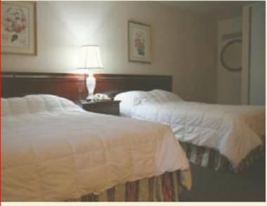 Caravelle Inn & Suites