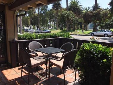 Castillo Inn at the Beach