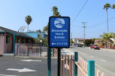 Riverside Inn & Suites Santa Cruz