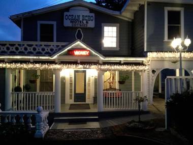 Ocean Echo Inn & Beach Cottages