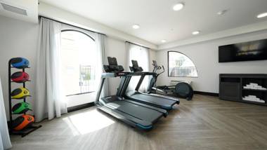 La Quinta Inn & Suites by Wyndham Santa Cruz