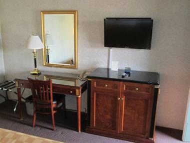 Discovery Inn Monterey Bay