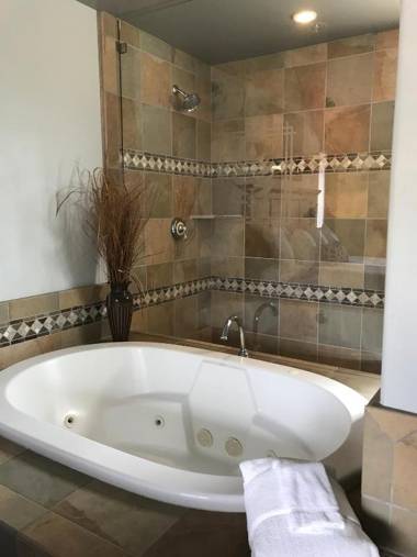 Secrets Inn Lake Tahoe