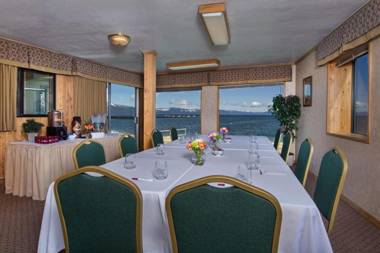 Tahoe Lakeshore Lodge & Spa