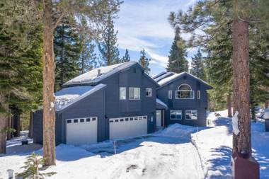 Tahoe Paradise Chalet