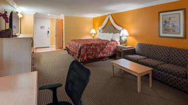 Best Western - Harbour Inn & Suites