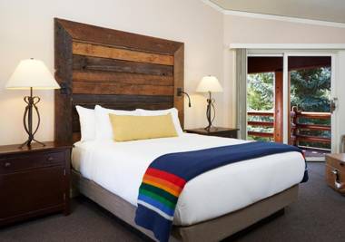 Sunnyside Resort and Lodge