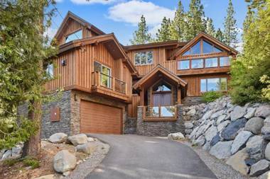 Lakeview Mountain Chalet