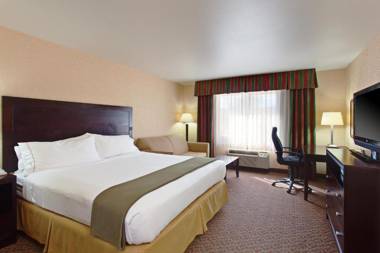 Holiday Inn Express Temecula an IHG Hotel