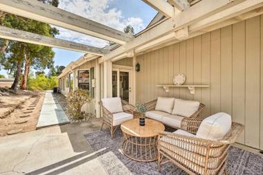 Wine Country Sunshine Cottage with Patio!