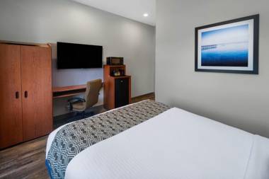 Microtel Inn & Suites by Wyndham Tracy