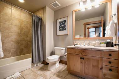 New Listing in the Heart of the Village at Northstar! Iron Horse South 106