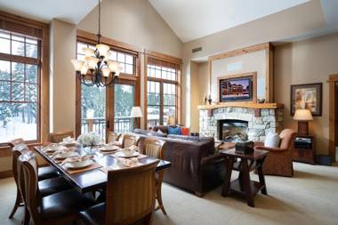 New Listing! Top Floor Village at Northstar Residence - Big Horn 504