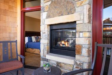 Luxury Village at Northstar Residence w/ Ski Valet - Northstar Lodge 304