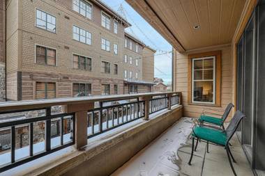 Luxury 2 BD in the Heart of the Village at Northstar! - Catamount 206