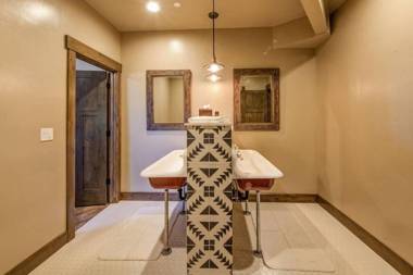 Blue Mountain Majesty