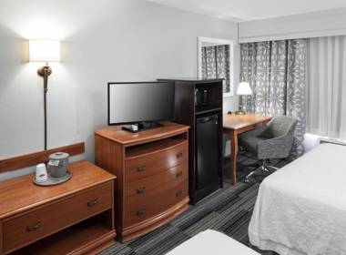 Hampton Inn & Suites Tulare