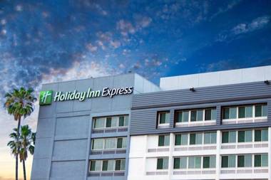 Holiday Inn Express Van Nuys