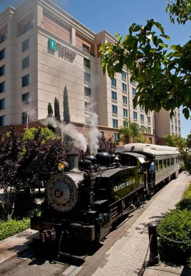 Embassy Suites by Hilton Sacramento Riverfront Promenade