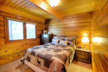 Treetops Cabin