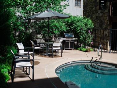 Lift One Condominiums