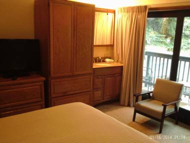 Shadow Mountain Lodge