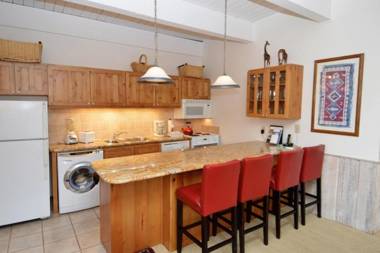 Chateau Chaumont Unit 19